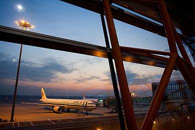 钓鱼宫斗两手抓？女尊爽文向像素RPG《欺神弄鬼》EA上线Steam平台